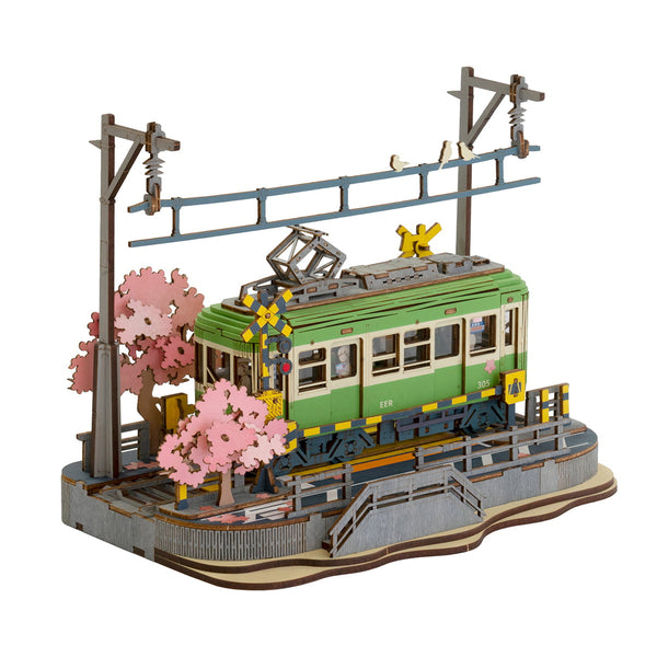 Densha: Sakura Tram Wooden Model Kit, photo 2 of 8