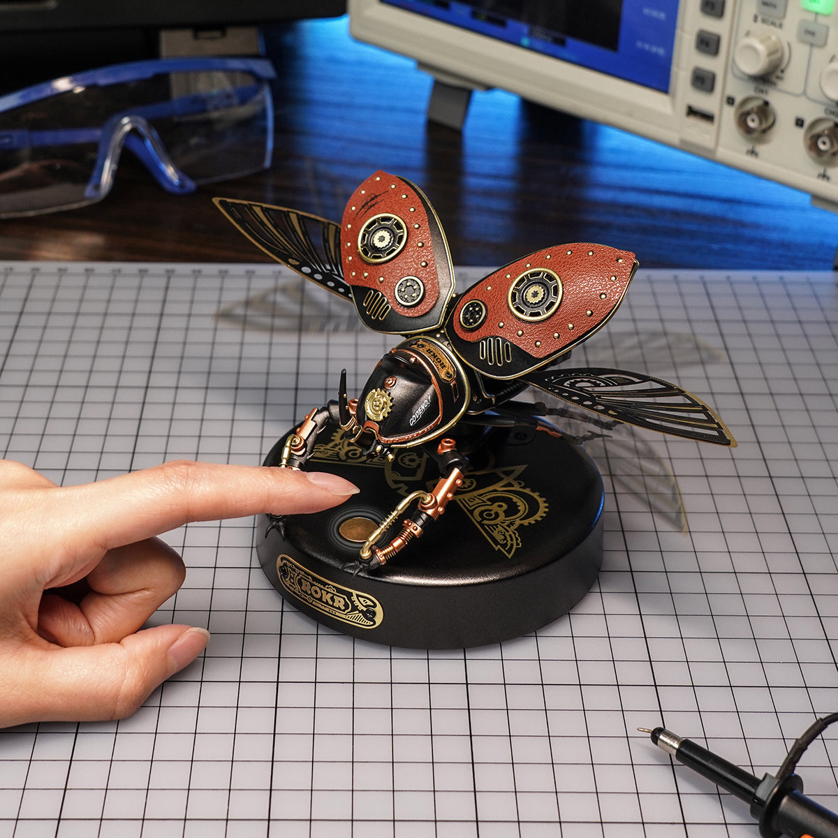 Oryctes: Moving Rhinoceros Beetle Model Kit, photo 4 of 7
