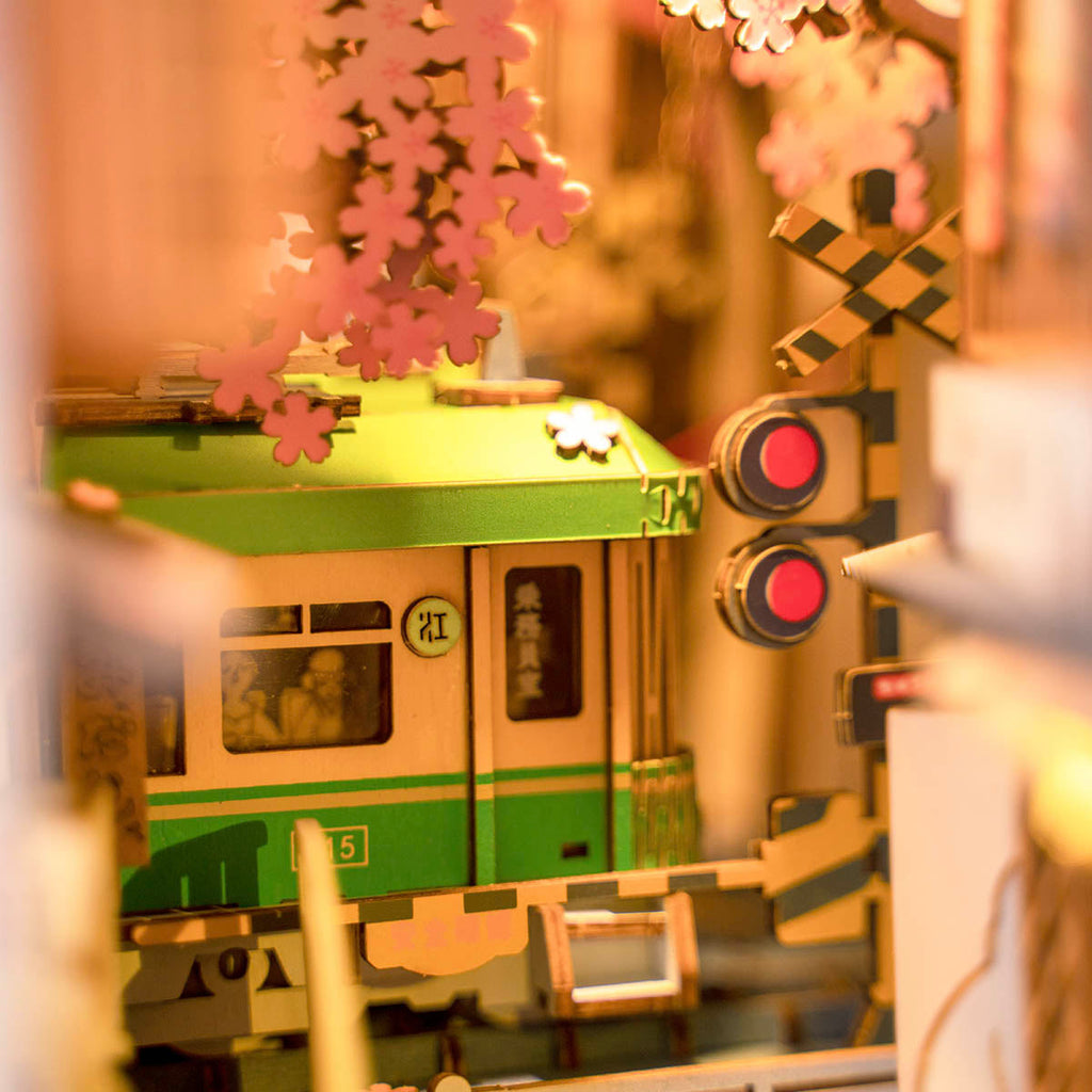 The Riverbank: Sakura Book Nook Kit with LED, photo 6 of 8
