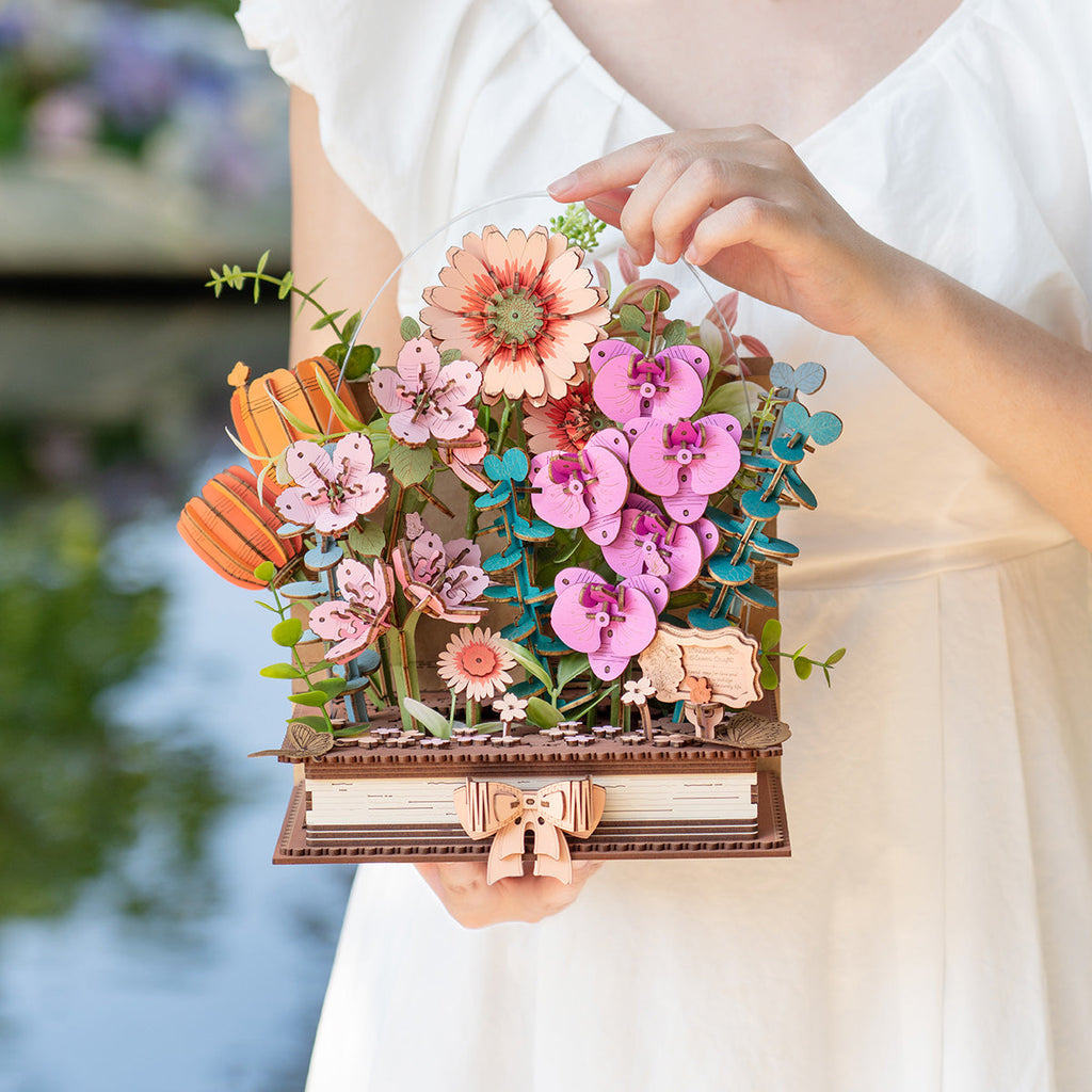 Anthology: Wooden Flower Book Bouquet Kit, photo 5 of 8
