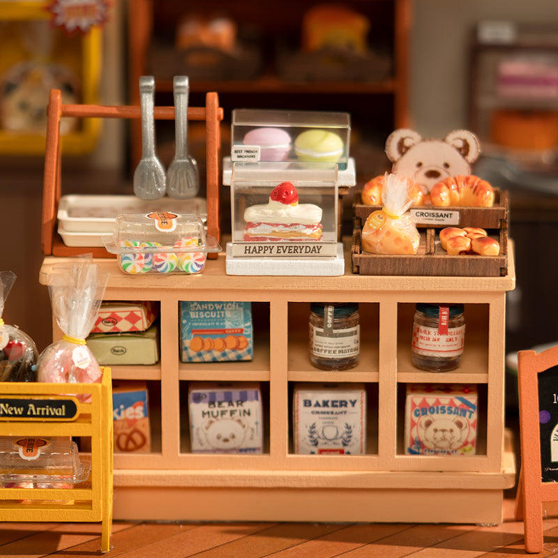 The Proof: Miniature Bakery House Kit, photo 5 of 9