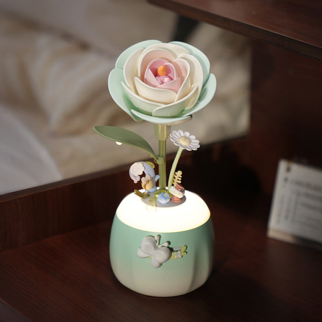 Minty Nightbloom: Blooming Flower Lamp Kit, assembled: 73-piece kit