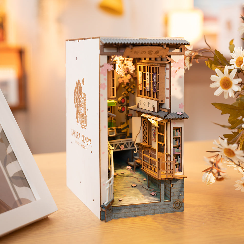 The Riverbank: Sakura Book Nook Kit with LED, photo 2 of 8