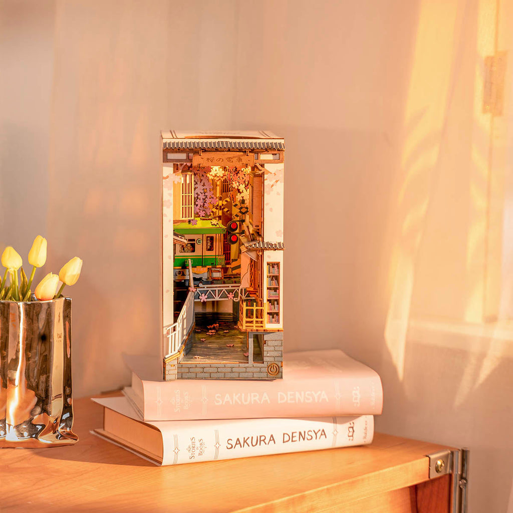 The Riverbank: Sakura Book Nook Kit with LED, photo 4 of 8