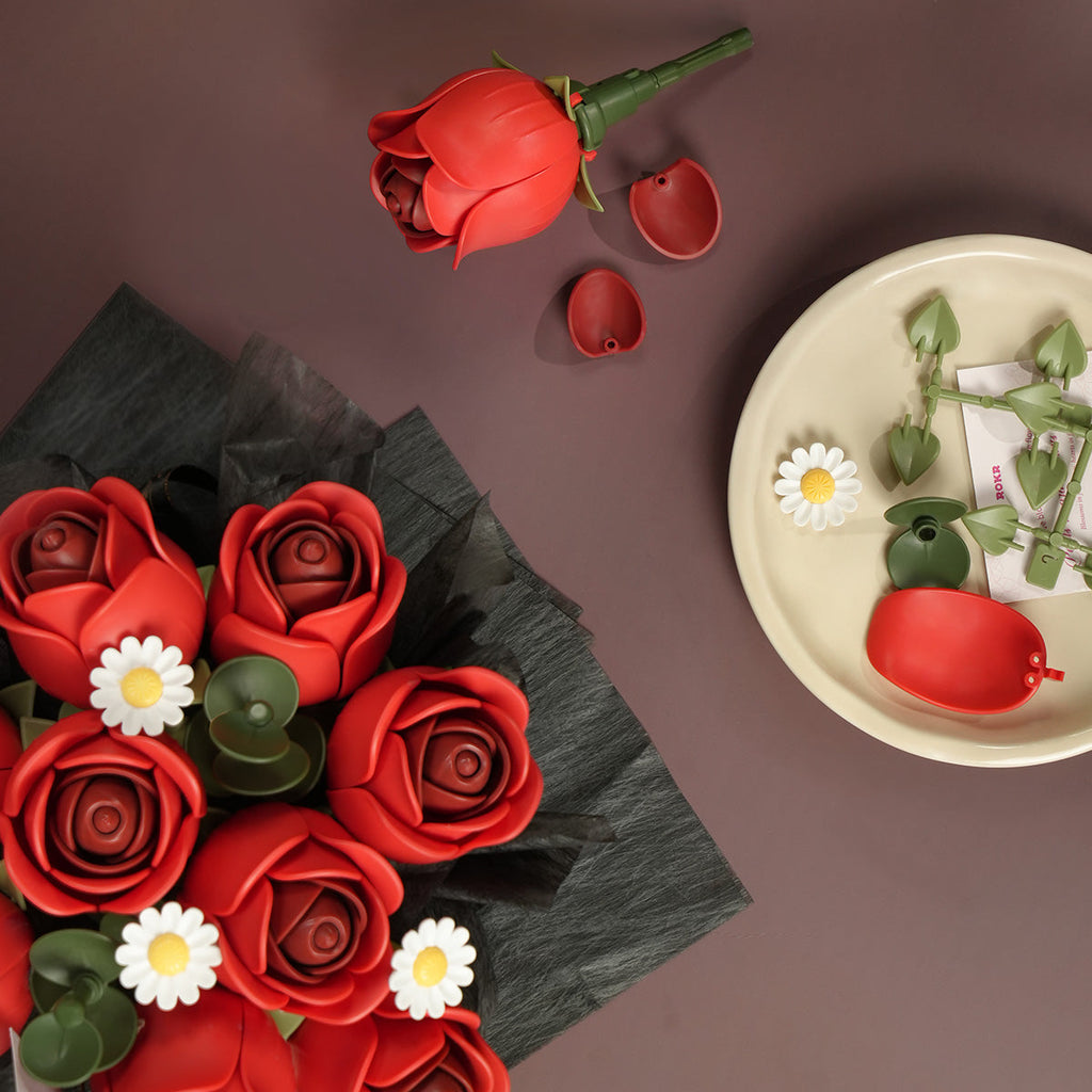 Nine Roses: Wooden Rose Bouquet Kit, photo 7 of 8