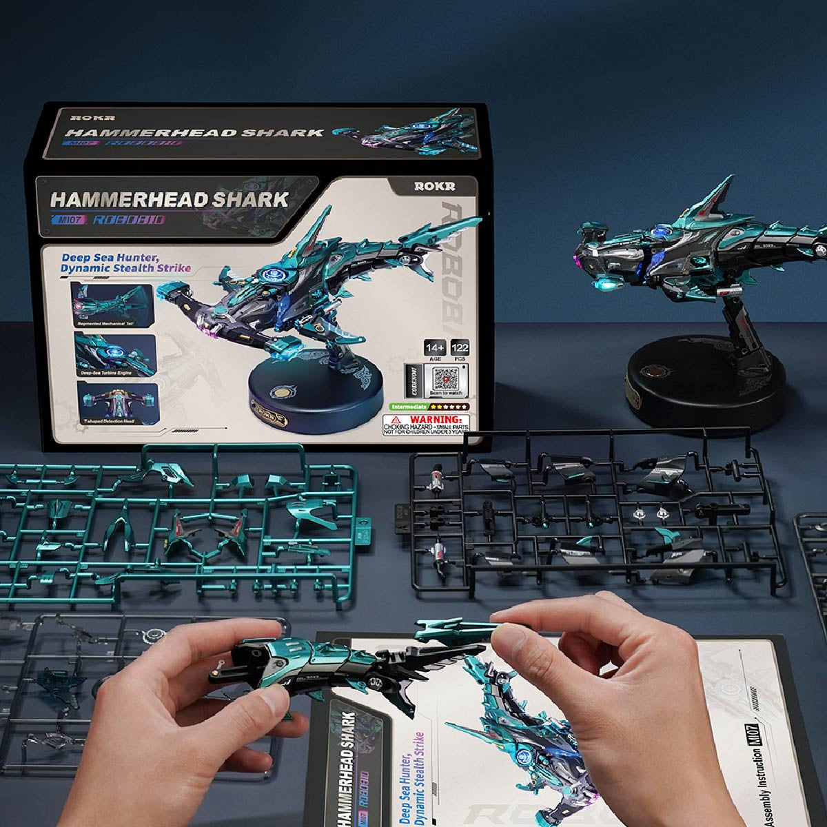 The Deep Current: Mechanical Shark Model Kit with LED, photo 6 of 8