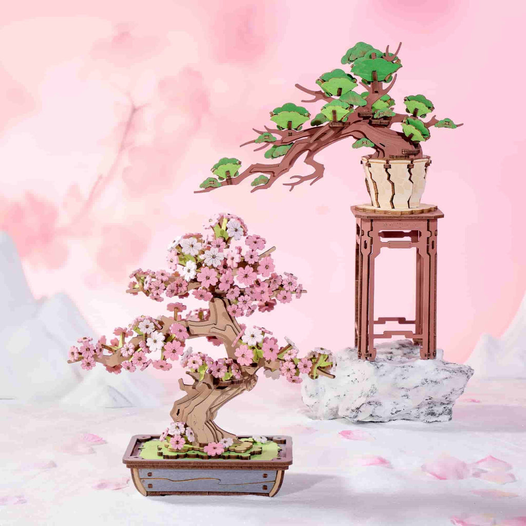 Evergreen: Pine Bonsai Wooden Model Kit, assembled: 115-piece kit